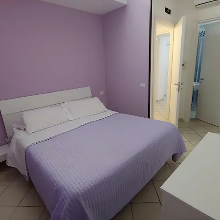 Relais Basement بيت ضيافة سورينتو