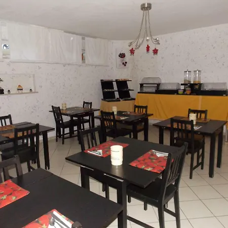Relais Basement Guest house Sorrento